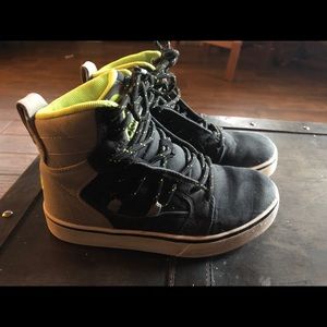 Boys Osiris shoes size 1